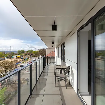 Apartport